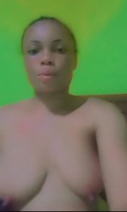 Slim-Girlfriend-Nude